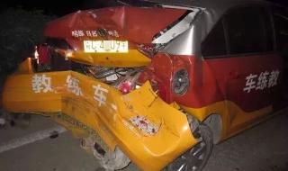 教练晚上带女学员练车正常吗