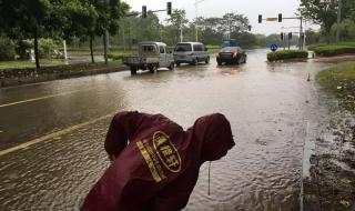 警方辟谣东莞暴雨致8死